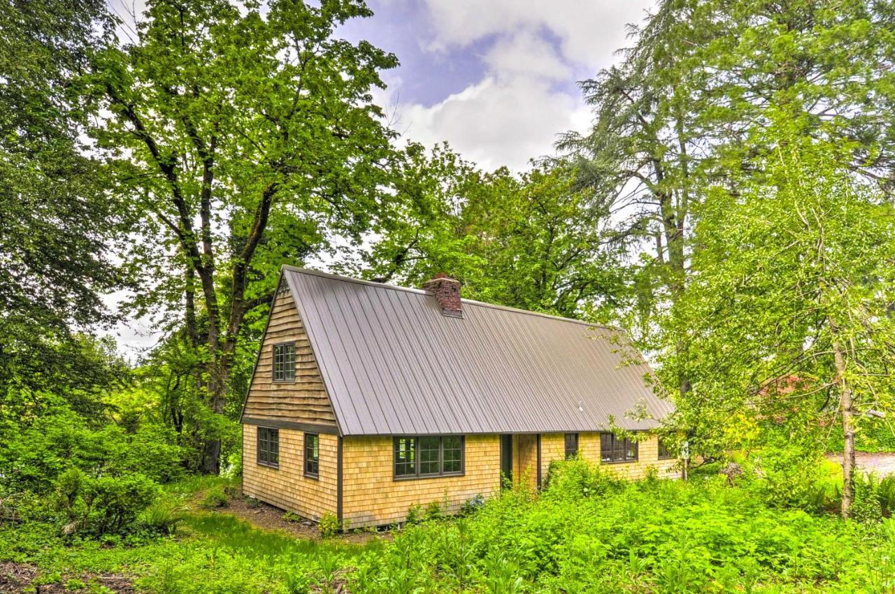 Peaceful And Elegant Cottage With Riverside View Oregon City Exterior foto